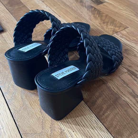 Steve Madden Braided Chunky Heel Sandal - Picture 4 of 4